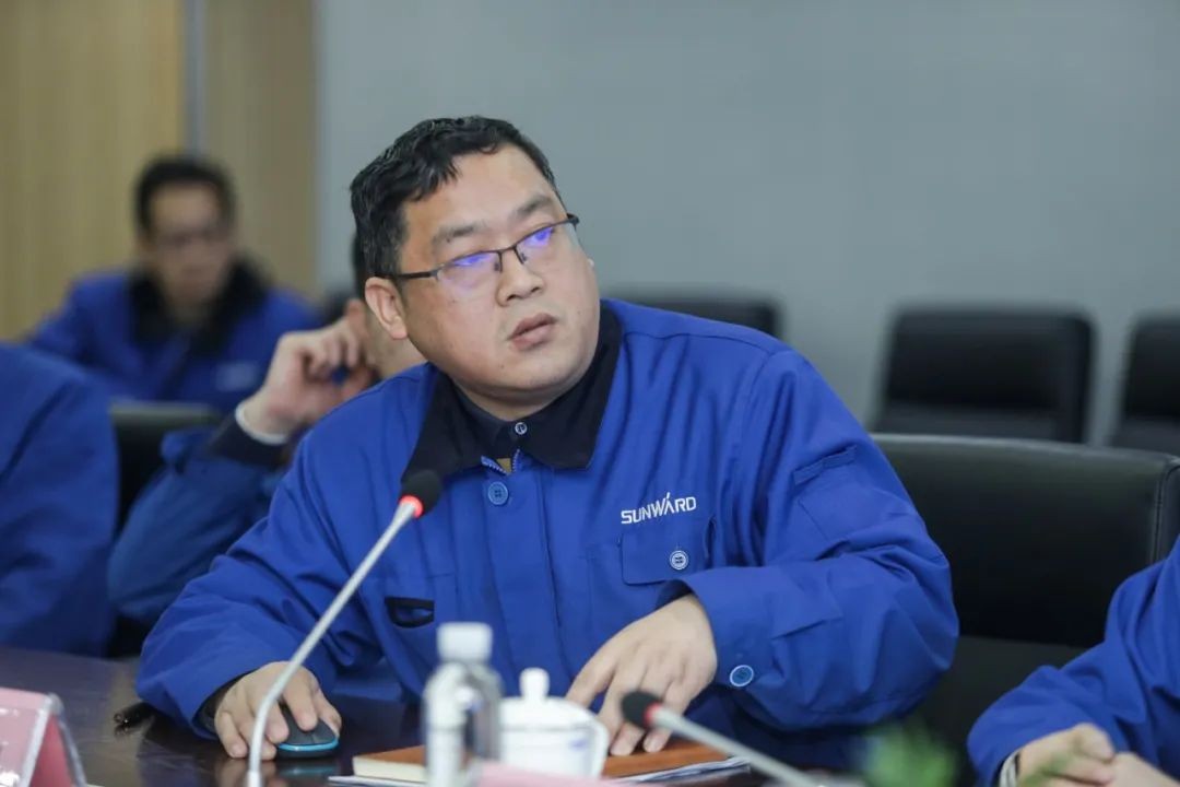 以党建促业务,以业务强党建——青岛西海岸公用事业集团考察山河智能