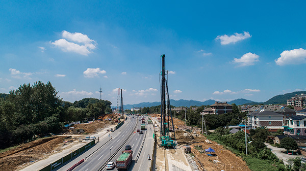 山河智能挖掘机,一台顶几台!