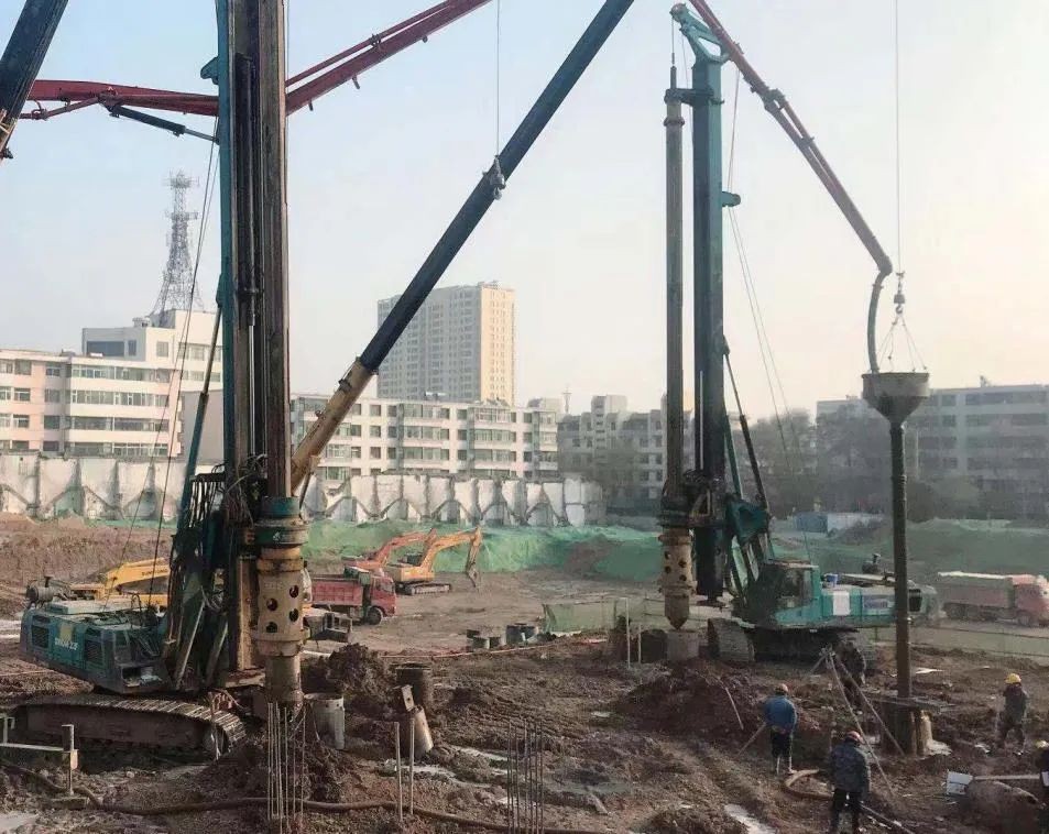 二十八载奋斗，如今他只信任山河智能 (小小影视大全在线观看)