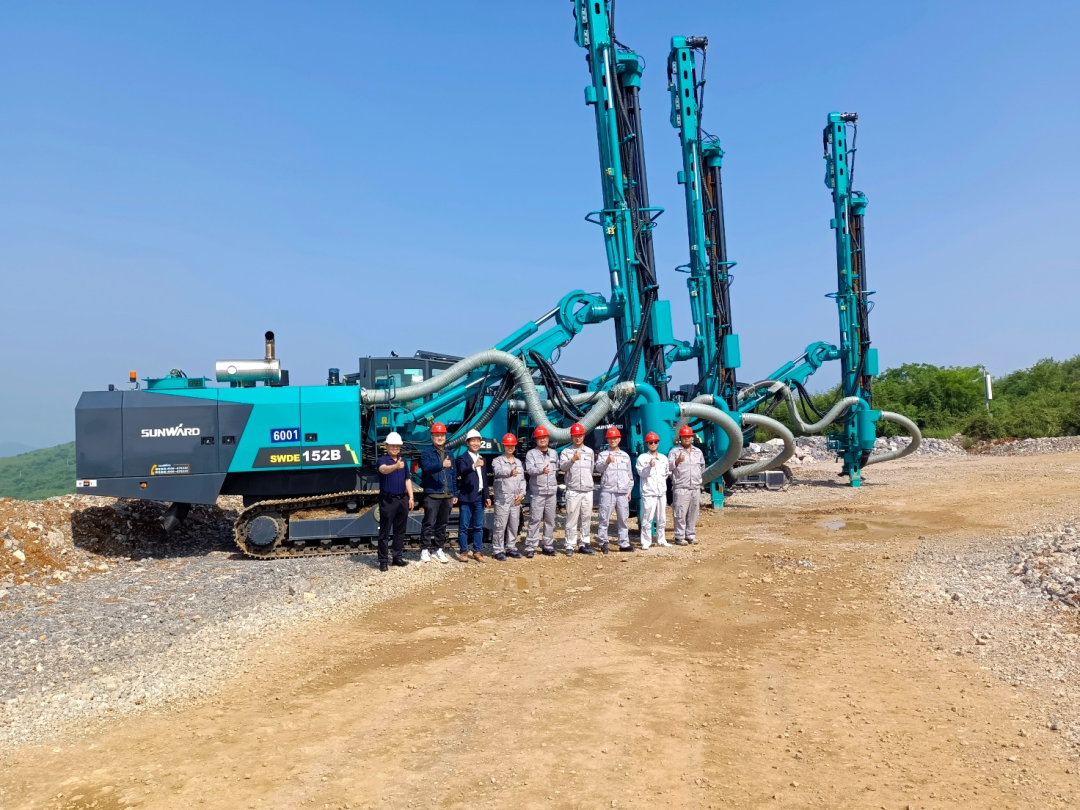 携手中建材！山河智能凿岩设备助建九江年产3000万吨砂石骨料开采项目