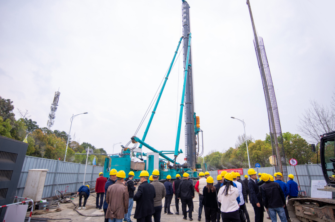 客户站台新品推介会！山河智能这些装备产品再获口碑认定